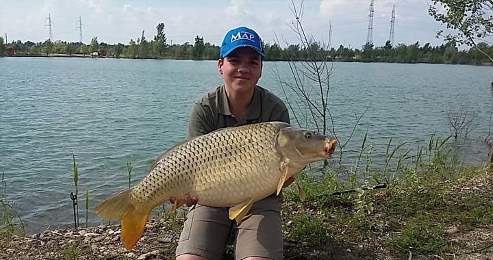 rekorddontes-a-harcsa-horgasztavon